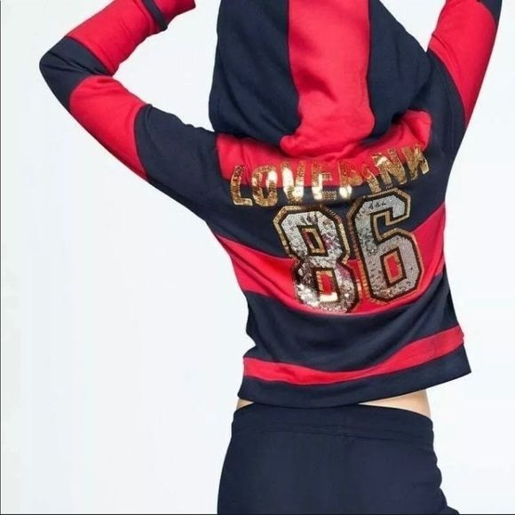‎Victoria’s
Secret PINK Hoodie - Picture 1 of 9